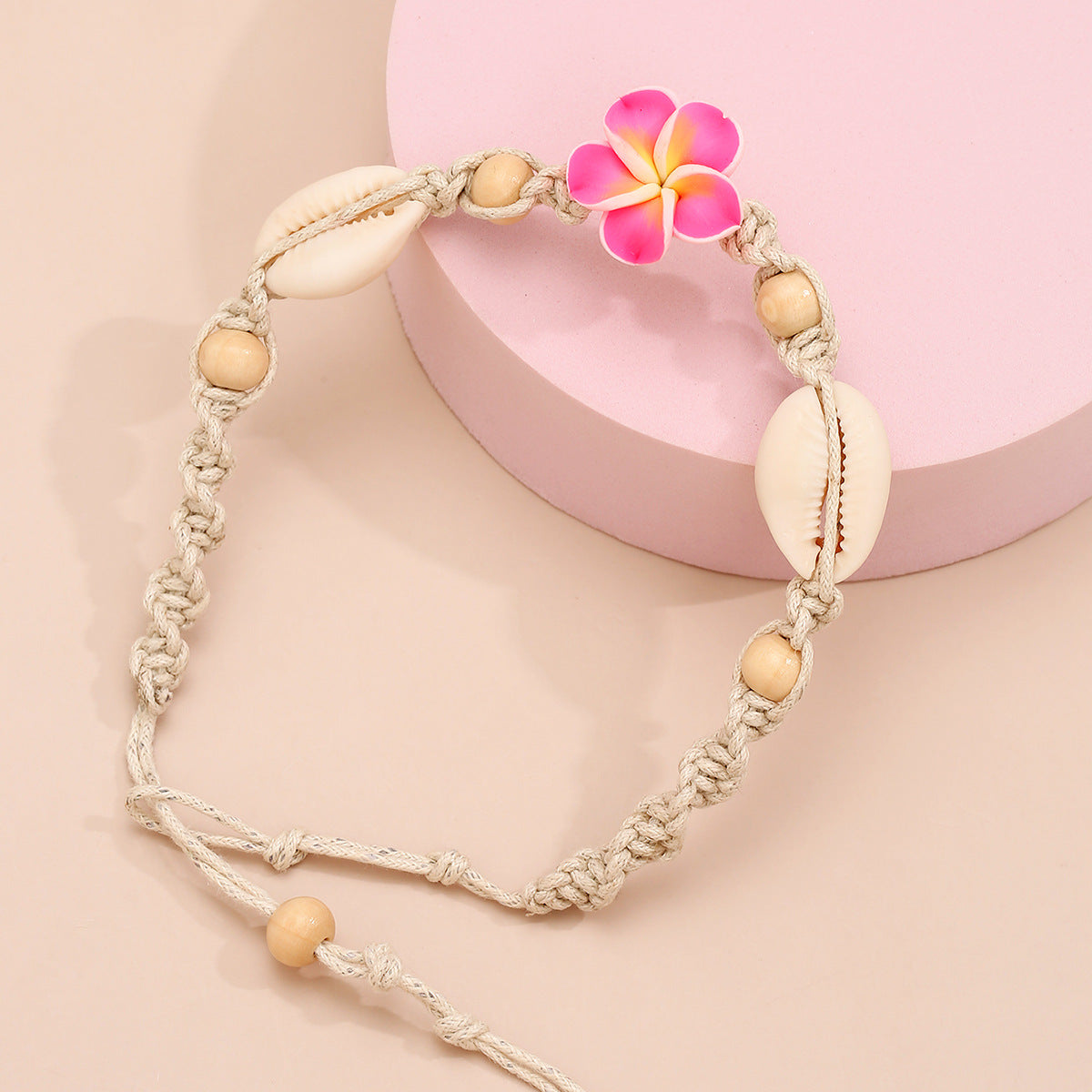Tobillera con diseño floral de conchas tejidas a mano de estilo bohemio