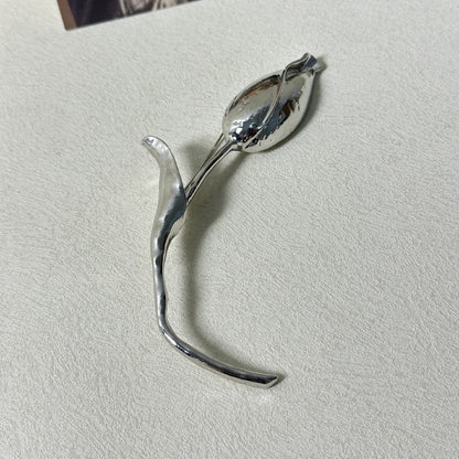 Broche élégante en forme de bouton de tulipe pour femme