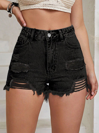 Short en jean déchiré tendance pour femme