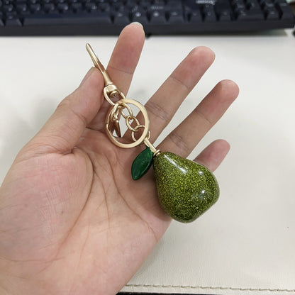 Porte-clés pendentif en forme de cerise, accessoire tendance en résine et métal