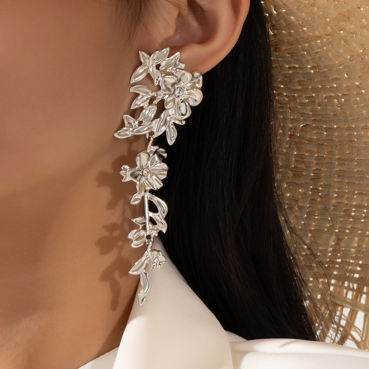 Fashion Exaggerated Floral Alloy Earrings - Natural Flower Style