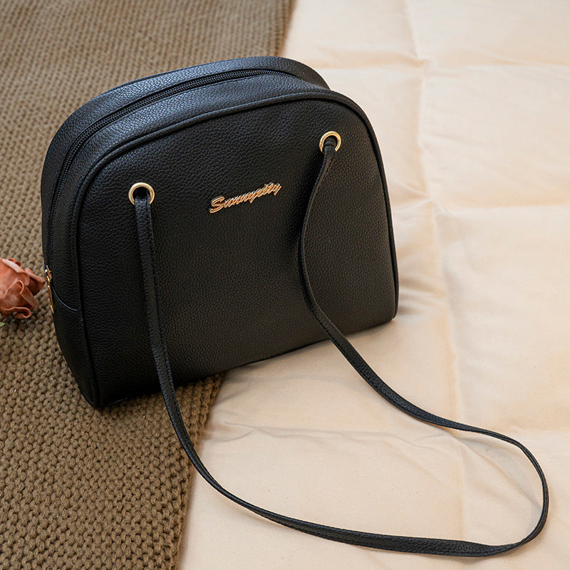 Large Capacity Women Shoulder Bag in PU Material