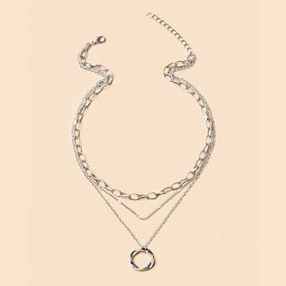 Collar con colgante circular de cadena gruesa multicapa a la moda para mujer