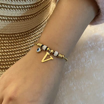 Pulsera de cuentas de acero inoxidable con alfabeto de moda
