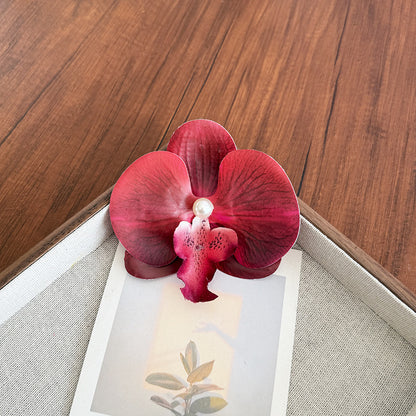 Accesorios florales para el cabello con mariposas para la playa