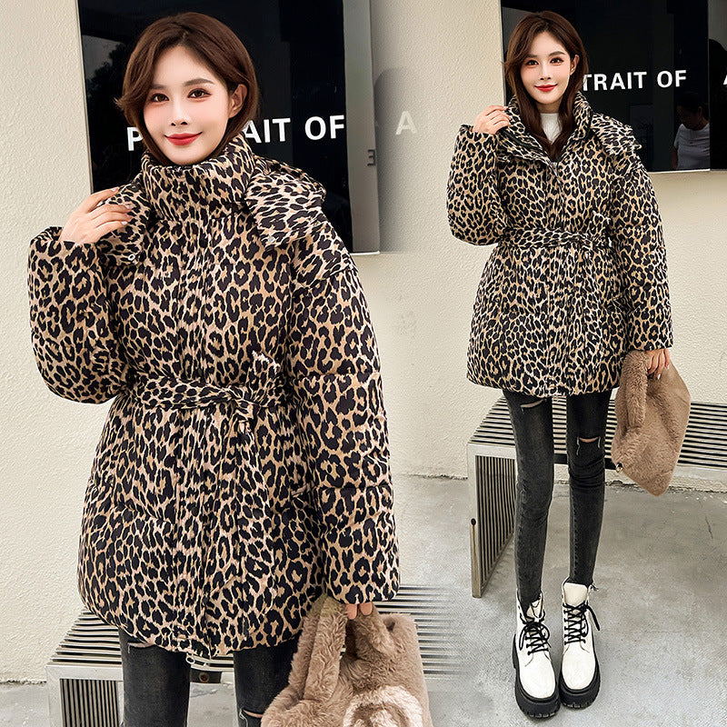 Abrigo de invierno de longitud media para mujer, acolchado de algodón, con cordones y estampado de leopardo.