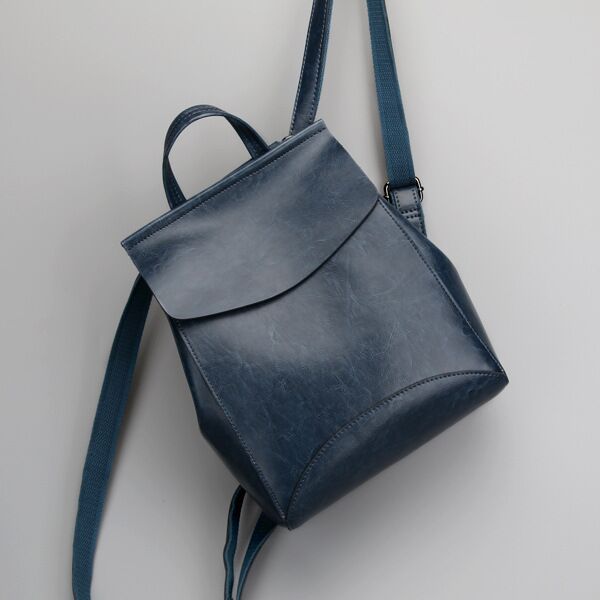 Mochila de cuero simple retro de color sólido para mujer