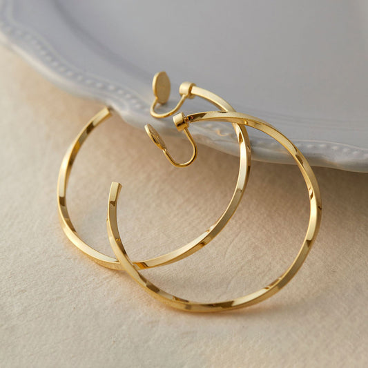 Women Moebius Circle Hoop Earrings