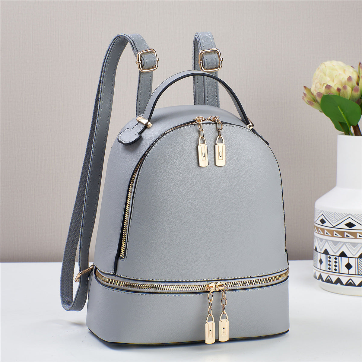 Women Casual Zipper Backpack in PU Urban Style