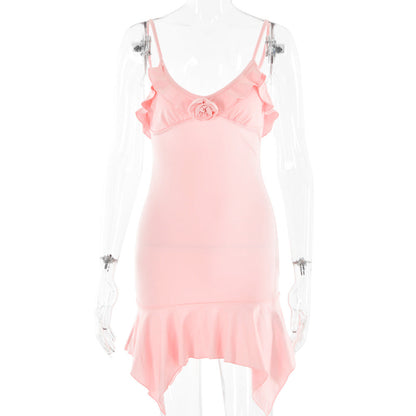 Robe courte à bretelles spaghetti et col en V pour les vacances