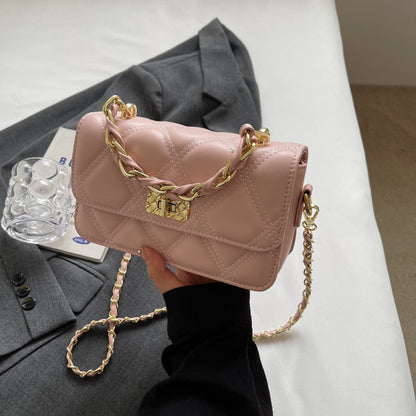Bolso de hombro cuadrado con cadena de celosía de diamantes, estilo urbano, material de PU