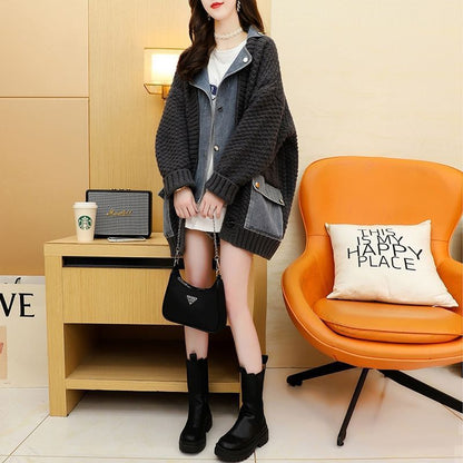 Chaqueta vaquera de punto con costuras distintivas para mujer