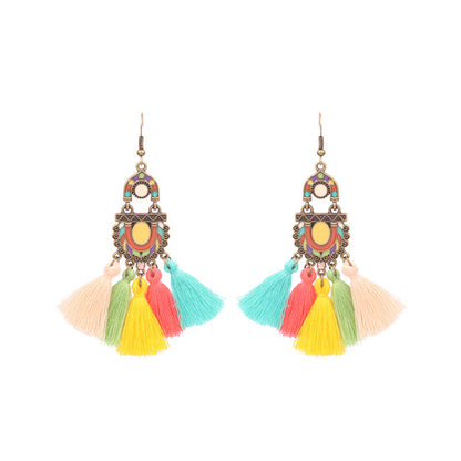 Boucles d'oreilles à pompons créatives de style ethnique bohème rétro