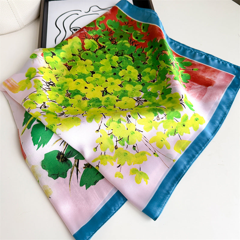 Pañuelo cuadrado de satén de seda con estampado de lirios y flores de 70 cm