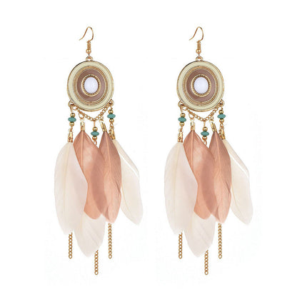 Pendientes bohemios con borlas de plumas exageradas