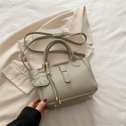 Fashionable Solid Color Large Capacity Shoulder Bag