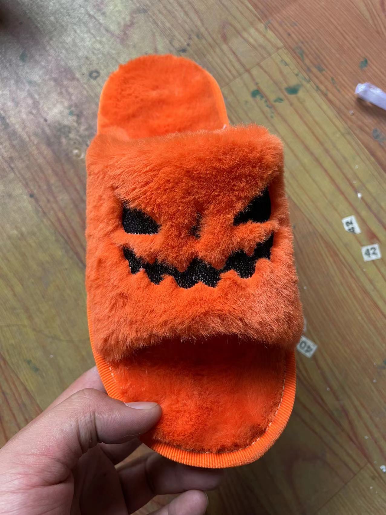 Pantuflas informales de PU para Halloween, de color liso, a la moda para mujer
