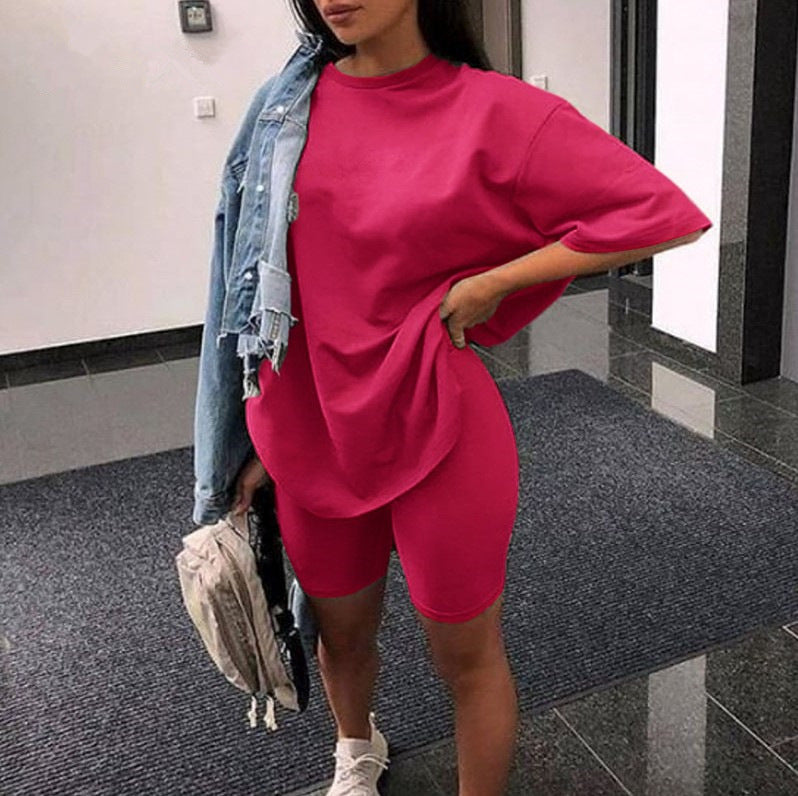Conjunto informal de top y pantalones cortos de manga corta de color liso para mujer