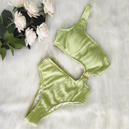 Traje de baño sexy de un solo hombro con huecos de color sólido para mujer