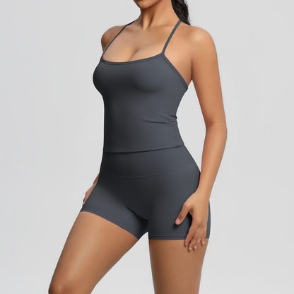 Conjunto de dos piezas de camiseta sin mangas informal con espalda descubierta y pantalones cortos ajustados para mujer