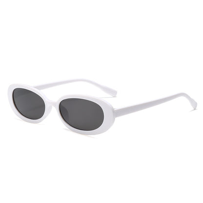 Gafas de sol retro ovaladas con montura pequeña