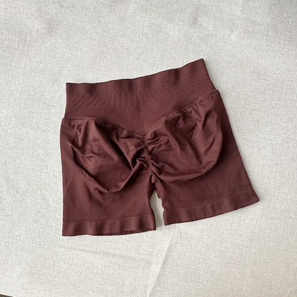 Short de yoga sans coutures élastique et décontracté pour femme