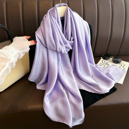 Elegante bufanda larga de satén de color liso para mujer