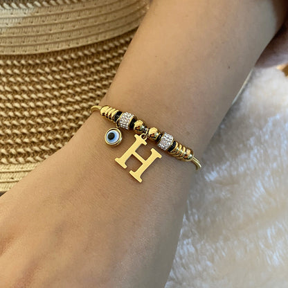 Pulsera de cuentas de acero inoxidable con alfabeto de moda