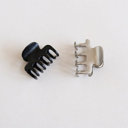 Trendy Solid Color Medi-Sized Metal Hair Claw