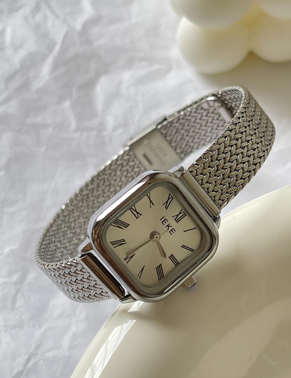 Retro Roman Numeral Quartz Watch