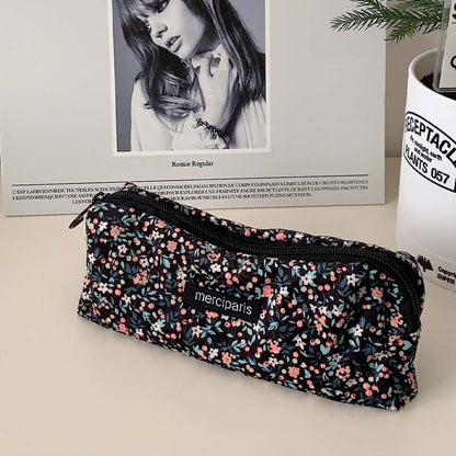 Simple Floral Print Makeup Pencil Pouch