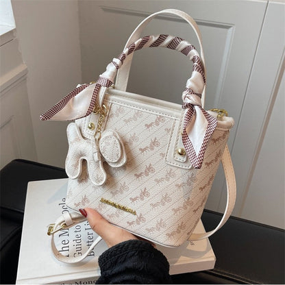 Retro Handbag With Pendant