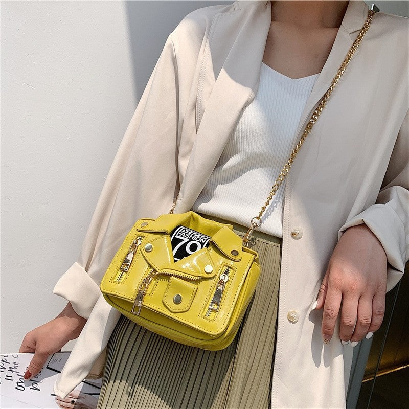 One Shoulder Glossy Suit Chain Bag