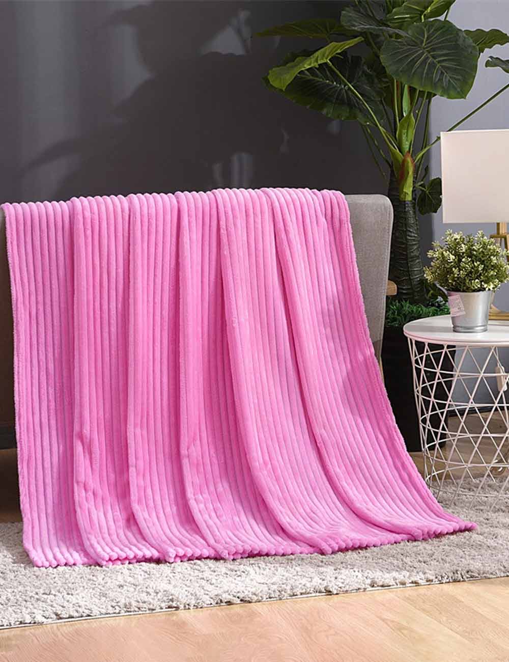 Minimalist Fleece Flannel Velvet Ribbed Throw Blanket