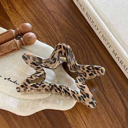 Trendy Leopard Print Geometric Hair Claw