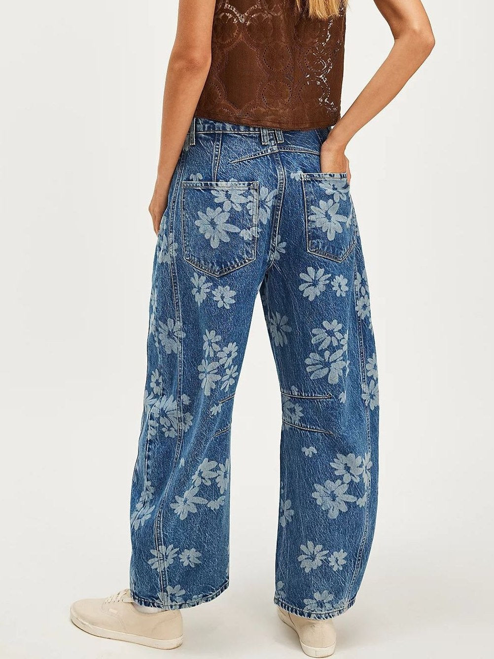 Love Star Print Loose Midi Waist Jeans