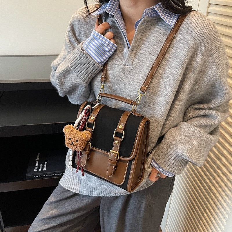 Retro Handbag With Pendant