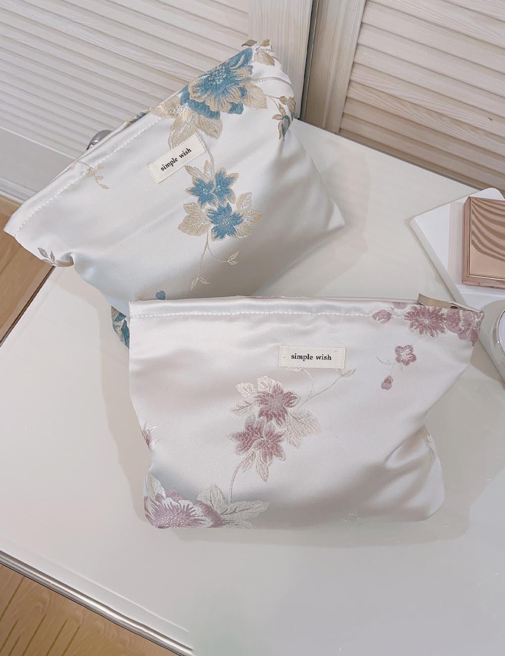 Chic Floral Jacquard Makeup Bag