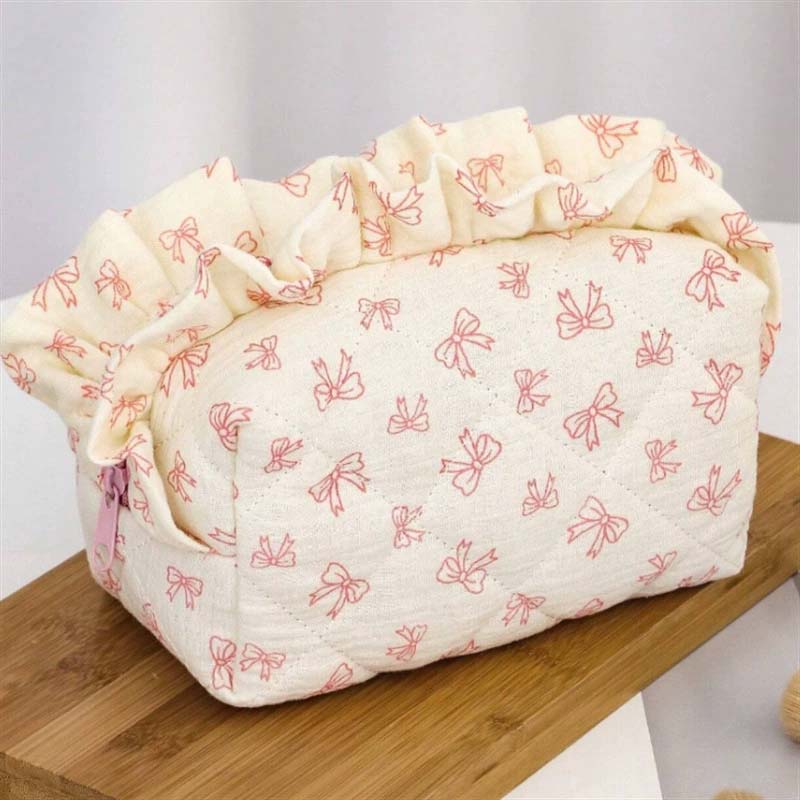 Sweet Bow Print Quilted Makeup Bag