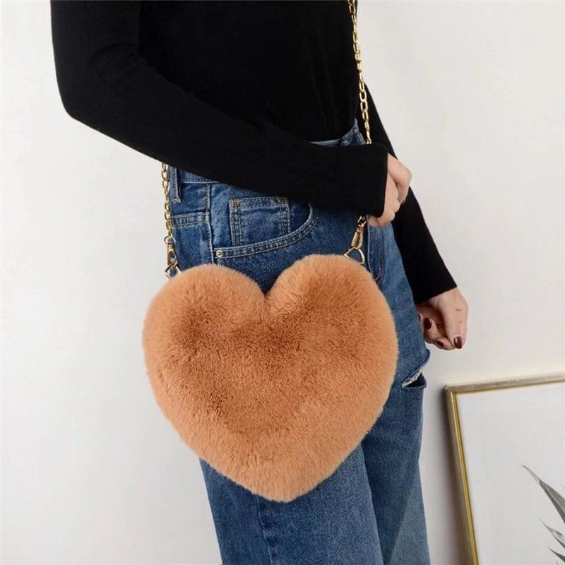 Plush Love One-Shoulder Diagonal Chain Bag