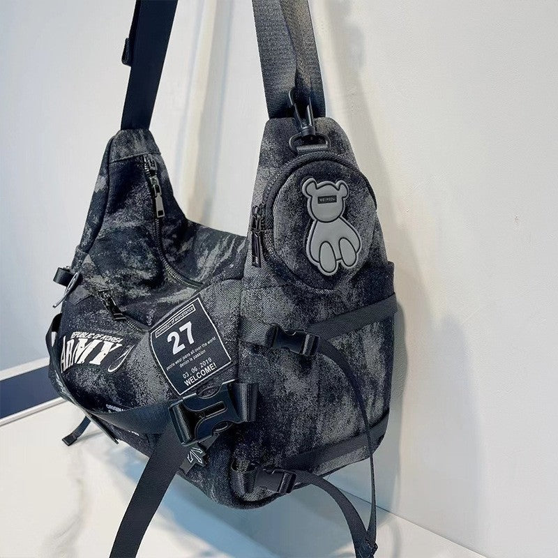 Large Fashion Tote Bag With Pendant