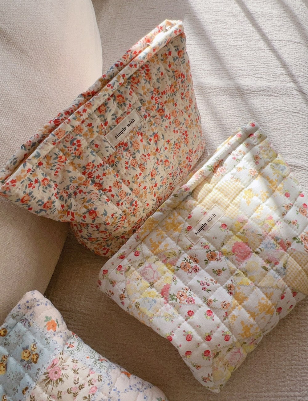 Flower Print Padded Large Capacity Make Up Bag