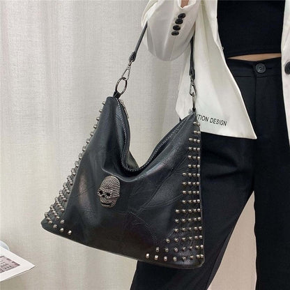Solid Skull Rivet Shoulder Bag