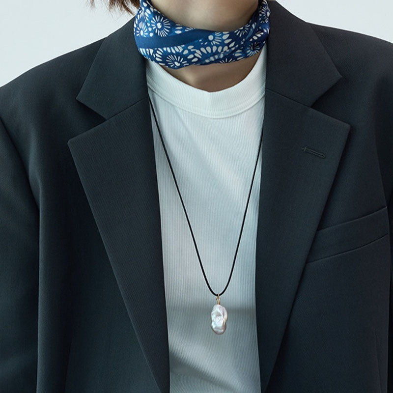 Simple Baroque Pearl Pendant Leather Cord Necklace