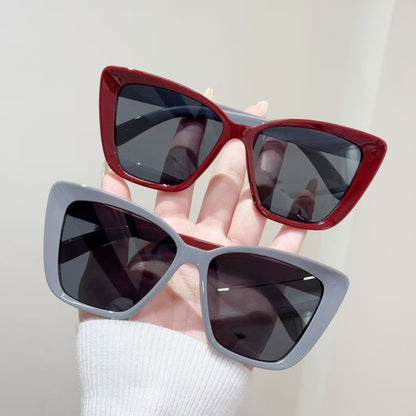 Gafas de sol de ojo de gato con montura grande y diseño moderno para mujer