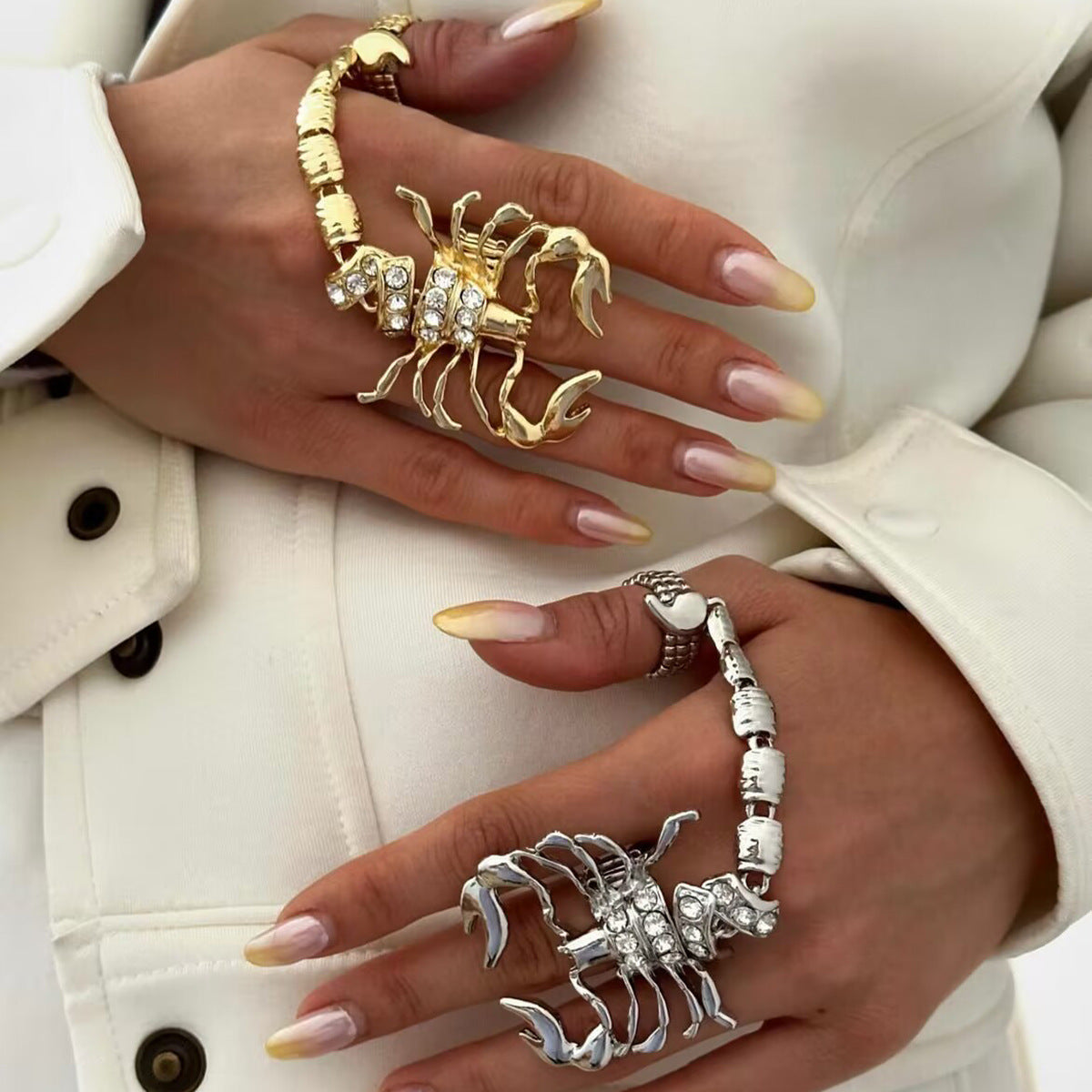 Anillo de escorpión con diamantes de imitación exagerados para Halloween, de moda para mujer