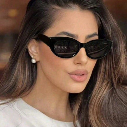 Gafas de sol de moda con montura ovalada y resistentes a los rayos UV