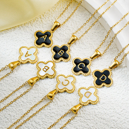 Collar de fritillaria blanca y negra con 26 letras de trébol de moda