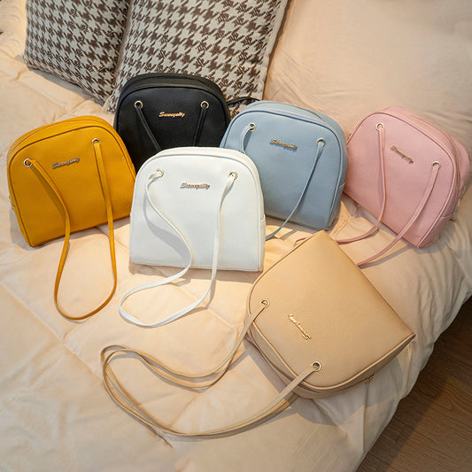 Large Capacity Women Shoulder Bag in PU Material