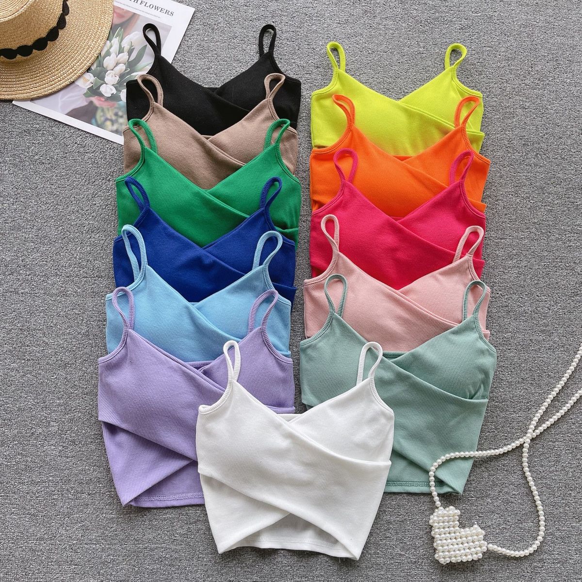 Camisola corta sexy de color liso con hilo cruzado para mujer